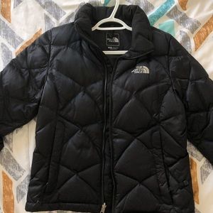 SOLD || The North Face Black Jacket 550